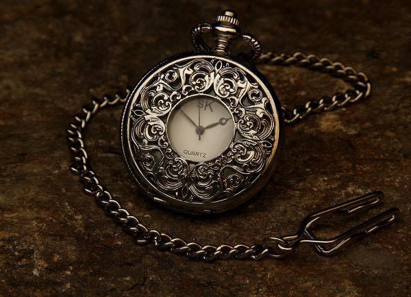 pocket-watch-560937_1920 pocket-watch-560937_1920